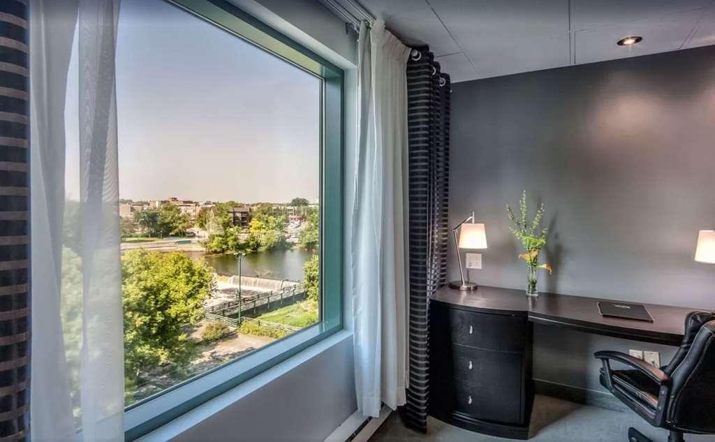 Hotel Chateau Жолиет Стая снимка