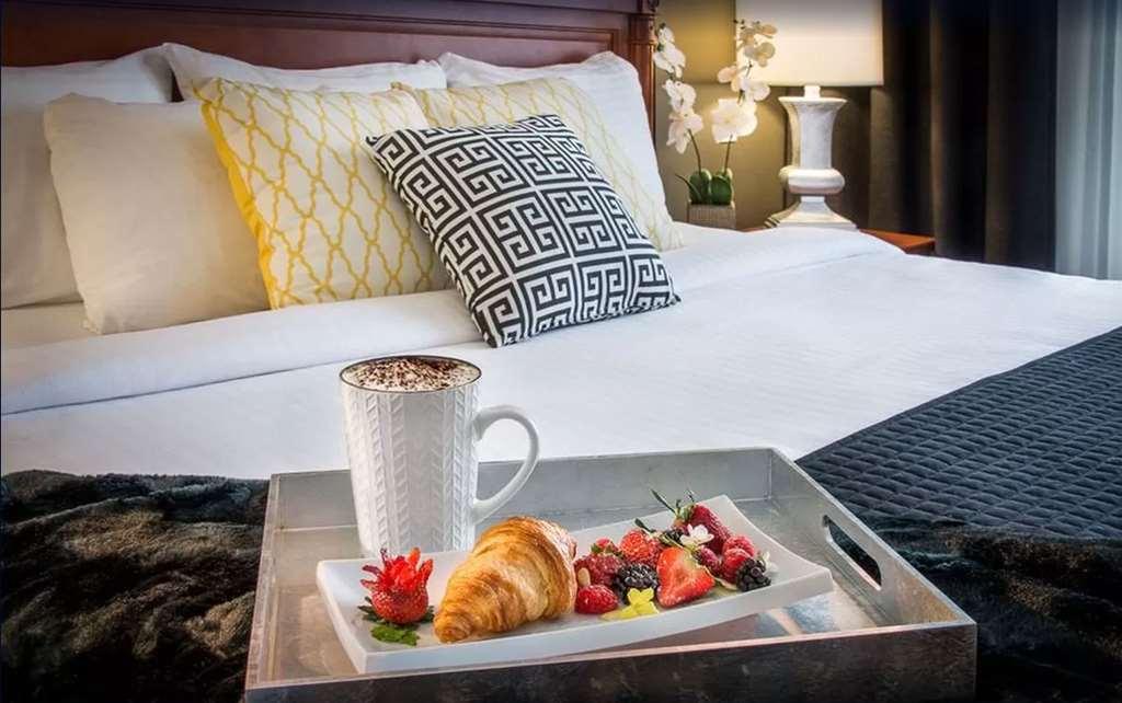 Hotel Chateau Жолиет Стая снимка