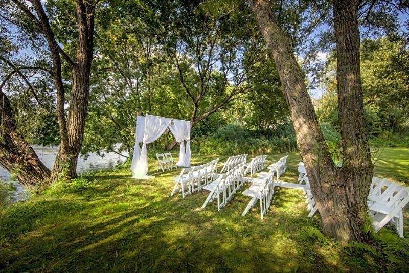 Hotel Chateau Жолиет Екстериор снимка
